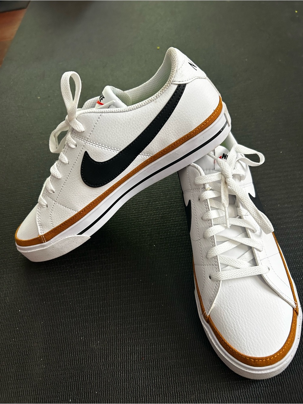 Nike Women's Court Legacy Next Nature Shoes  size 10 excellent condition - Picture 2 of 8